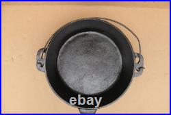 Martin Stove & Range Co Florence, AL Cast Iron Dutch Oven #8 Hamburger Logo