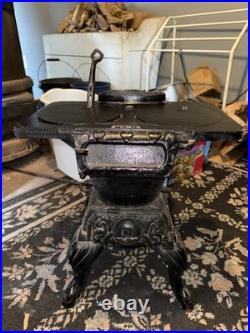 Martin Stove Range Co. Vintage Cast Iron Stove N. 8 Display Only Sells Men Model