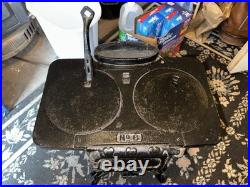 Martin Stove Range Co. Vintage Cast Iron Stove N. 8 Display Only Sells Men Model