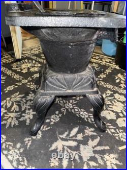 Martin Stove Range Co. Vintage Cast Iron Stove N. 8 Display Only Sells Men Model