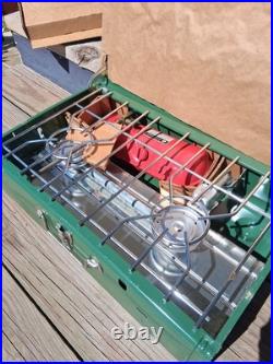 NOS 1970s Coleman 425E499 Two Burner Camp Stove Original Box NOS 1970s Coleman 425E499 Two Burner Camp Stove Original Box