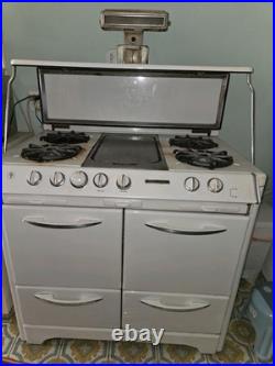 O Keefe And Merritt Antique Stove