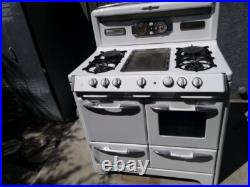 O'keefe merritt antique stove