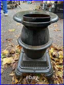 Old Cast Iron Pot Belly Wood Burning Stove, Made by UMCO Union Mfr Co 28-29