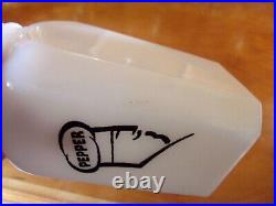 RARE Vintage McKee CHEF'S HEAD Salt & Pepper Range Shakers Milk glass