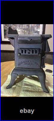 Rare Cast Iron Baby Hazel Stove, Over 100 Years Old In Excellent Condition