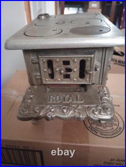 Rare Vintage Cast Iron Royal Kenton Brand Toy Salesman Sample Stove Nickel Plate