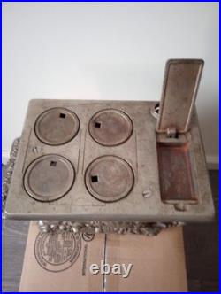 Rare Vintage Cast Iron Royal Kenton Brand Toy Salesman Sample Stove Nickel Plate