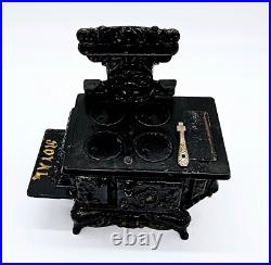 Royal Mini Stove Cast Iron Salesman Toy w 4 Burners Complete Original Box Arcade
