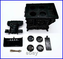 Royal Mini Stove Cast Iron Salesman Toy w 4 Burners Complete Original Box Arcade