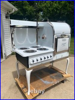 SOLD! Restored 1924 Hotpoint Stove Model RS67 Super Automatic White