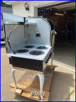 SOLD! Restored 1924 Hotpoint Stove Model RS67 Super Automatic White