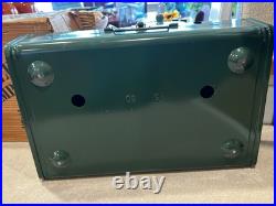 Score! VINTAGE COLEMAN TWO BURNER CAMP STOVE MODEL 425E499 (425E), 12 / 1979