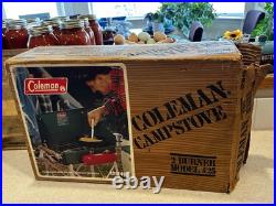 Score! VINTAGE COLEMAN TWO BURNER CAMP STOVE MODEL 425E499 (425E), 12 / 1979