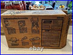 Score! VINTAGE COLEMAN TWO BURNER CAMP STOVE MODEL 425E499 (425E), 12 / 1979