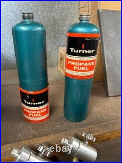 Turner 2-burner Propane Gas Stove Model 2020-A Deluxe Camp stove