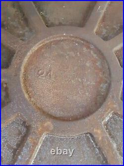 U. S. Knox Stove Works 1941 GRIDDLE CAST IRON World War II era 24 SKILLET 33x20