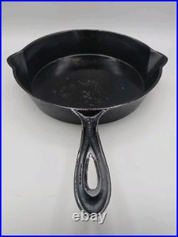 Unmarked, Richmond VA Stove Co Skillet No. 7 Double Pour Sami Fancy Handle EUC