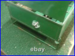 VINTAGE 1950's COLEMAN 2 BURNER CAMP STOVE model 425 estate find UNTESTED