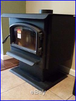 Vermont Castings Savannah Plate Steel wood stove heats up to 2,200 sf. NIB