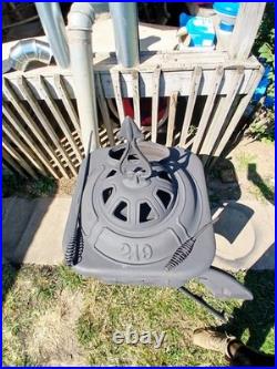 Vintage 1942 Bellaire Pine Oak Cast Iron Pot Belly Wood Burning Stove #219