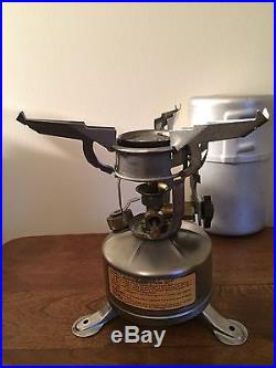 Vintage 1945 WWII U. S. Military Army Coleman Gas Portable Cook Stove V Good Cond