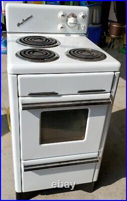 Vintage 1950's Pan American 20 inch Electric Apartment Sized Stove