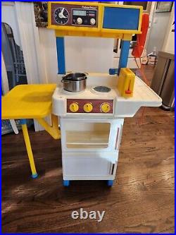 Vintage 1970s Fisher Price Fun Food Kitchen Oven Play Set Stove Phone Sink Spray