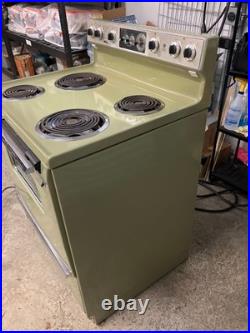 Vintage 1970s GE Avocado Green Electric Range Oven Stove Mid Century Retro