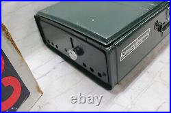 Vintage 1990 Coleman Model 413H Green Dual 2 Burner Gas Camping Stove W Box