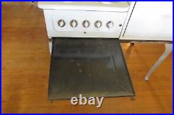 Vintage Antique 1937 Universal Electric Porcelain Farmhouse Stove/Oven #2065