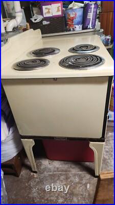 Vintage Antique 1940's Universal Electric enamel Farmhouse Stove/Oven