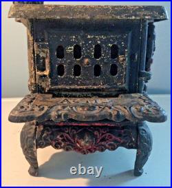 Vintage Cast Iron Toy ACME Stove salesman sample 6 Burners, Large 13 Long, PANS