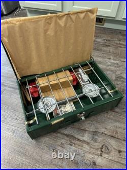 Vintage Coleman 425E499 Two Burner Camp Stove Fuel Gas Red Tank New in Box