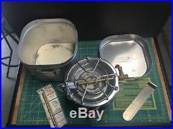 Vintage Coleman 502 Stove And 501-960 Cook Kit Unused/new