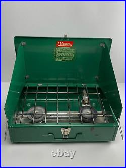 Vintage Coleman USA Two Burner Camp Stove 425E499 Green with Original Box Vintage Coleman USA Two Burner Camp Stove 425E499 Green with Original Box