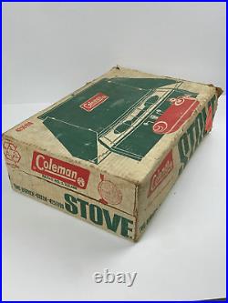 Vintage Coleman USA Two Burner Camp Stove 425E499 Green with Original Box Vintage Coleman USA Two Burner Camp Stove 425E499 Green with Original Box