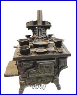 Vintage Crescent Advertising Miniature Cast-Iron Stove Salesman Sample USA