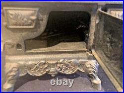 Vintage Crescent Cast Iron Cook Stove Salesman Sample Large + Accessories Pots