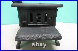 Vintage Crescent Cast Iron Cook Stove Salesman Sample Large + Accessories Pots