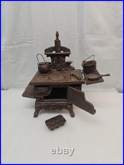 Vintage Crescent Cast Iron Stove Salesman Sample Complete with Pot, Pan and others