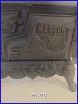 Vintage Crescent Cast Iron Wood Stove Salesman Sample with Pots & Pans USA EUC