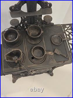 Vintage Crescent Cast Iron Wood Stove Salesman Sample with Pots & Pans USA EUC