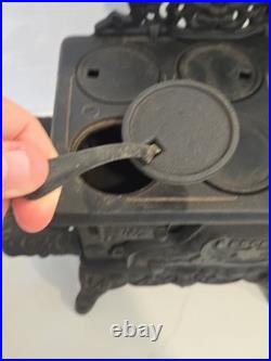 Vintage Crescent Cast Iron Wood Stove Salesman Sample with Pots & Pans USA EUC