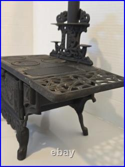 Vintage Crescent Cast Iron Wood Stove Salesman Sample with Pots & Pans USA EUC