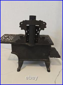 Vintage Crescent Cast Iron Wood Stove Salesman Sample with Pots & Pans USA EUC