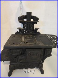 Vintage Crescent Cast Iron Wood Stove Salesman Sample with Pots & Pans USA EUC