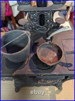 Vintage Crescent Salesmens Sample Large 10 Miniature Cast Iron Cook Stove
