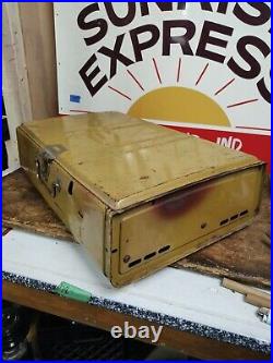 Vintage Gold Bond Yellow Coleman 413G Stove Dated 11/72 Tested Works