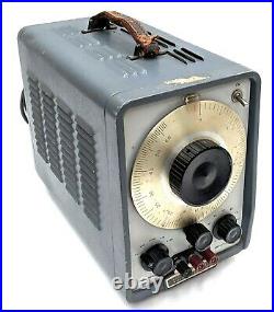 Vintage Hewlett-Packard Wide Range Oscillator Model 200CD Power On Tested AS-IS